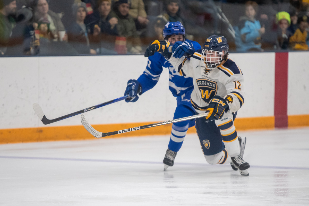 Minnetonka vs Wayzata Feb2-23 Earl Ebensteiner40
